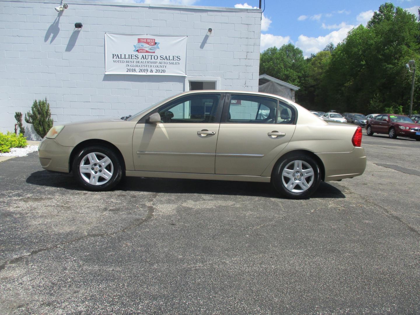 2006 GOLD Chevrolet Malibu (1G1ZT53806F) , located at 540a Delsea Drive, Sewell, NJ, 08080, (856) 589-6888, 39.752560, -75.111206 - Photo#2